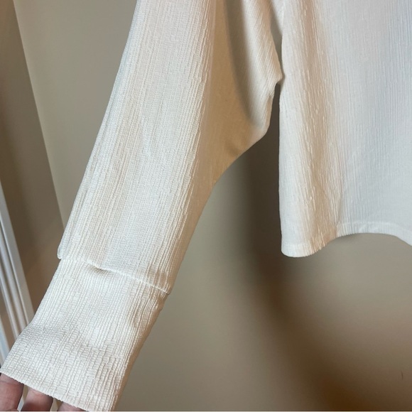 Banana Republic White V-Neck Blouse - Picture 6 of 9